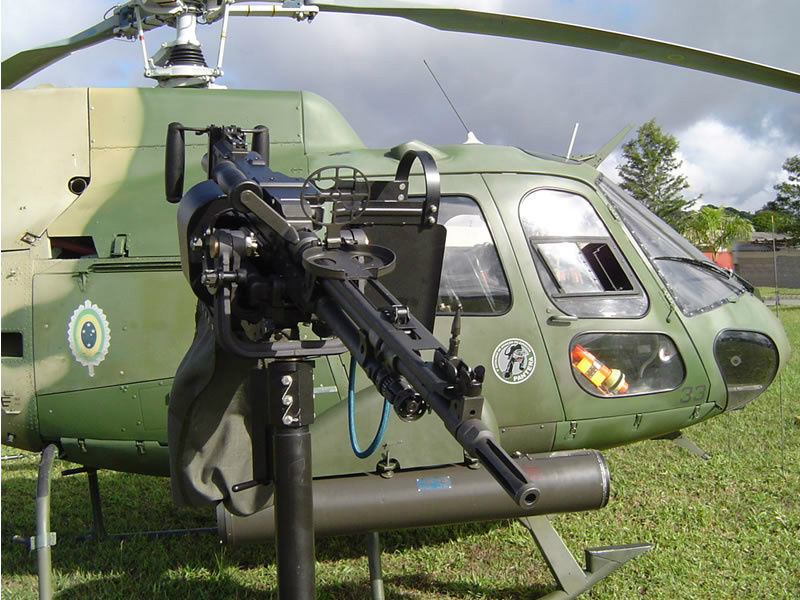 O uso de helicóptero tem por objetivo proporcionar deslocamentos rápidos e precisos / Foto: 3º B Av Ex