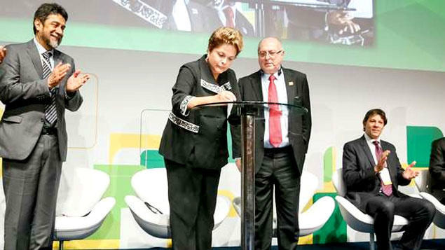 Dilma defende modelo multissetorial e multilateral para governança da internet Dilma defende modelo multissetorial e multilateral para governança da internet