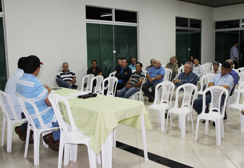 Sindicato Rural de Amambai convida produtores para Assembleia sobre PEC 215 Reunião realizada pelo Presidente do SRA organiza participação na Assembleia em Campo Grande / Foto: Assessoria