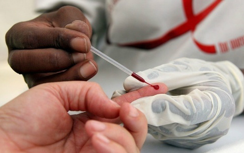 OMS vai recomendar antirretrovirais a todos com HIV