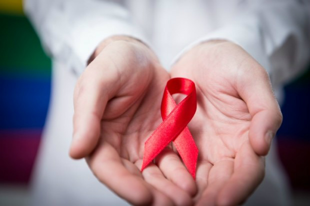Brasil bate recorde de pessoas em tratamento contra o HIV e aids Brasil bate recorde de pessoas em tratamento contra o HIV e aids