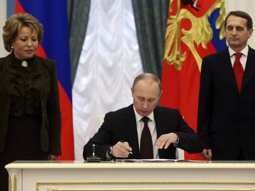Putin diz que sanções prejudicam Rússia, mas não de forma crítica
