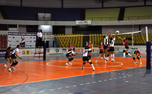 3° Copa Cidade de Campo Grande de Voleibol Feminino estreou nessa segunda-feira 3° Copa Cidade de Campo Grande de Voleibol Feminino estreou nessa segunda-feira
