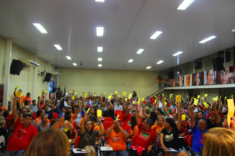Trabalhadores em educação votam para suspender da Greve Nacional Foto: Divulgação