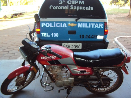 PM de Coronel Sapucaia recupera motocicleta furtada