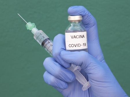 Maiores de 45 anos serão vacinados contra Covid-19 nesse sábado (29), em Amambai Foto: Reprodução
