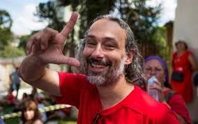 Ativista responsável pela faixa “Bolsonaro genocida”, Rodrigo Pilha está preso Foto: Divulgação