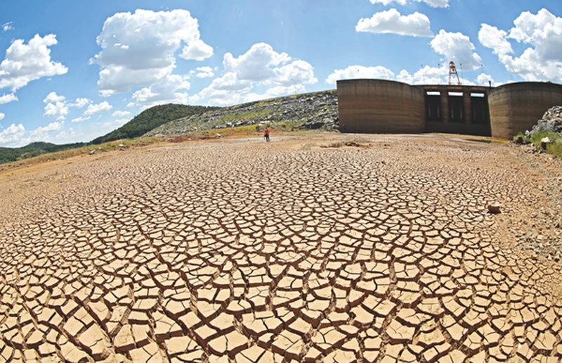 Sob ameaça de seca do Cantareira, especialistas defendem medidas de curto prazo