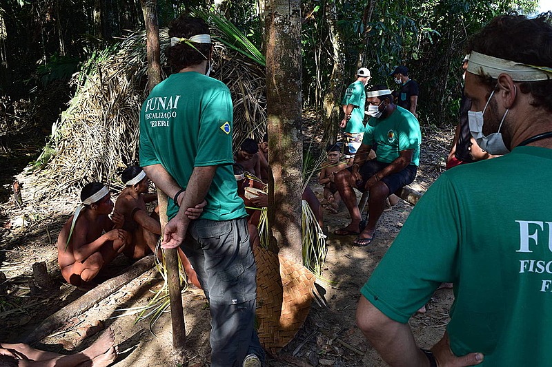Justiça anula nomeação de religioso à chefia de indígenas isolados da Funai Indígenas isolados correm risco frente ao avanço evangélico, diz desembargador Foto:Funai/Reprodução