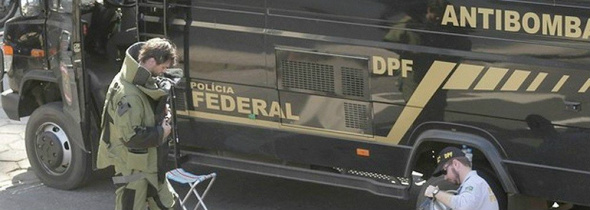 Após análise, os policiais informaram que não havia nenhum artefato explosivo na mochila, apenas roupas / Foto: Divulgação