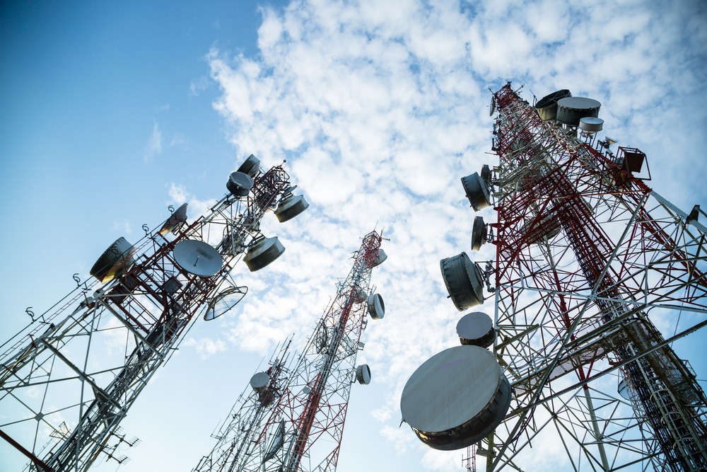 Empresas de telecomunicações querem prioridade para abastecer frota