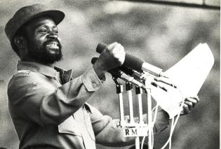 Ex-presidente de Moçambique Samora Machel, ele morreu em 19 de outubro de 1986, quando voltava de Mbala, na Zâmbia, o avião em que ele e mais 33 pessoas chocou-se contra as montanhas de Mbuzine. 