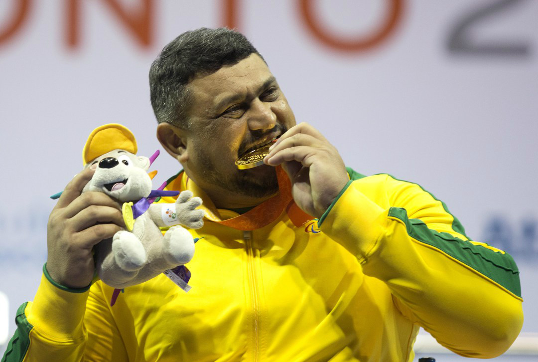 Campeão paralímpico morre cinco dias após título em mundial de halterofilismo
