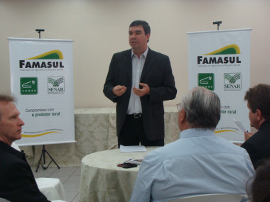 Presidente da Famasul, Eduardo Riedel, fez a apresentação do Anuário Agroalimentos.