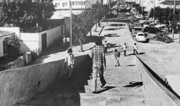 Morre arquiteto e ex-governador do Paraná Jaime Lerner Escadaria que existia na rua foi demolida em revitalizaçãoocorrida em 1999 (Acervo Arca)