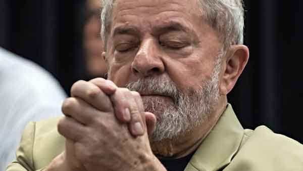 Lula não é considerado foragido, diz Justiça Federal