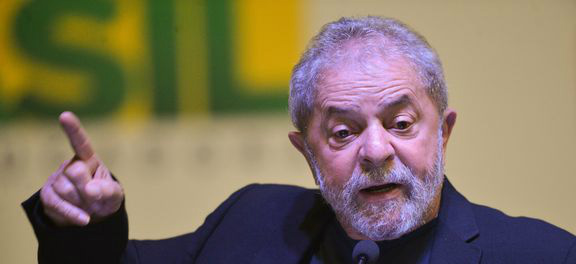 Ministério Público de SP intima Lula e Marisa para deporem sobre triplex Ministério Público de SP intima Lula e Marisa para deporem sobre triplex