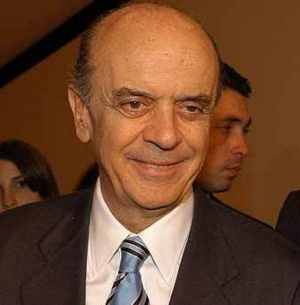 TSE dá direito de resposta para Serra contra propaganda petista TSE dá direito de resposta para Serra contra propaganda petista