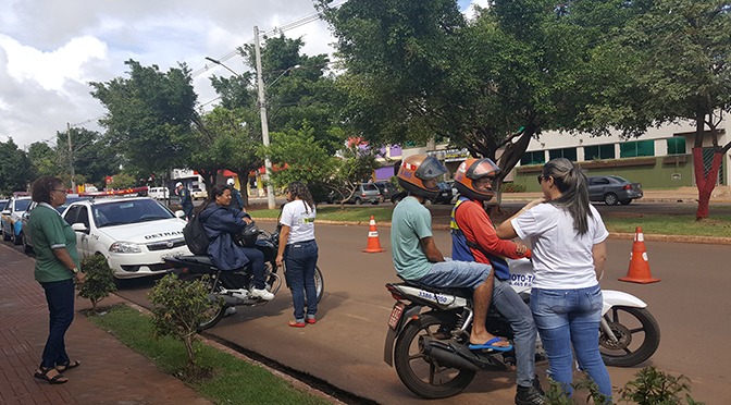 Detran realiza campanha sobre a importância do uso do capacete Foto: Divulgação