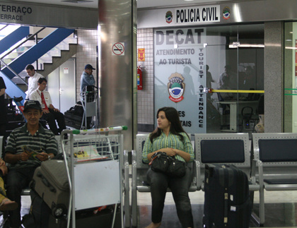 Delegacia de proteção ao turista está instalada no Aeroporto da Capital Delegacia de proteção ao turista está instalada no Aeroporto da Capital