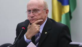 Futuro de Cunha deve ser definido apenas na terceira semana de julho A agenda foi confirmada pelo presidente daCCJ, Osmar Serraglio