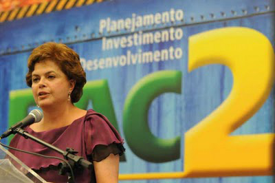 PAC 2 deve investir R$ 8 bilhões este ano PAC 2 deve investir R$ 8 bilhões este ano