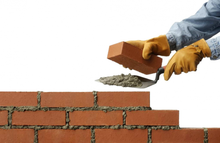 Indústria da construção reduz empregos e nível de atividade em junho