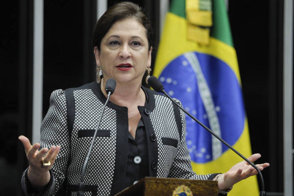 Senado aprova novo prazo para registro de propriedades em fronteiras Senadora Kátia Abreu (PP/TO), relatora do projeto / Foto: Divulgação Edição: Fábio Massalli
