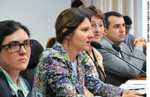 Críticas à ação das autoridades marcaram o debate na CDH