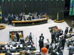 Congresso reabre com polêmicas podendo votar royalties e Código Florestal Congresso reabre com polêmicas podendo votar royalties e Código Florestal