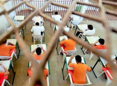Câmara Federal rejeita ensino médio obrigatório em prisões