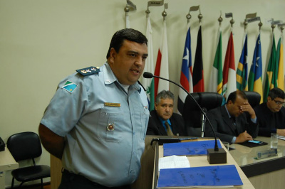 Câmara de Amambai entrega homenagem a militares O comandante da 3ª Companhia Independente de Polícia Militar, Major Carlos Magno, usou a tribuna para agradecer o reconhecimento da Câmara e da população / Foto: Assessoria