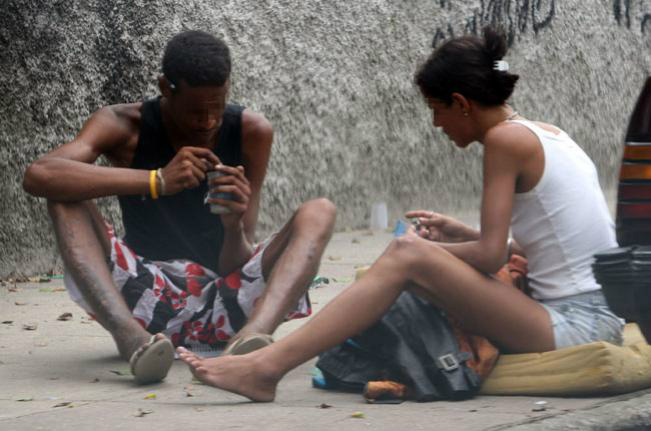 Maioria quer se livrar do vício do crack Maioria quer se livrar do vício do crack