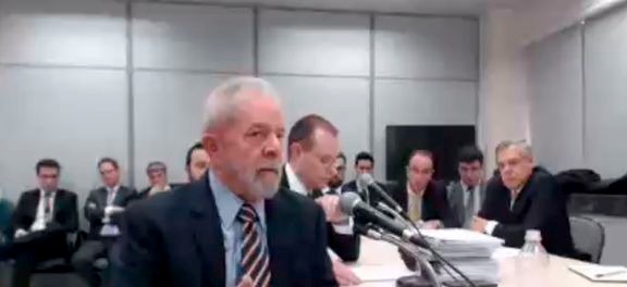Lula diz a Sérgio Moro que Palocci mentiu para conseguir benefícios da delação Foto: Divulgação