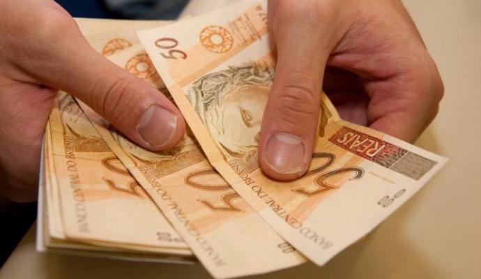 Trabalhadores nascidos em setembro podem receber o abono do PIS-Pasep Foto: Divulgação