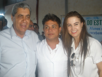 Ilzo destaca visita do governador André e da deputada Mara Caseiro a Amambai Vereador Ilzo com o governador André Puccinelli e a deputada estadual Mara Caseiro