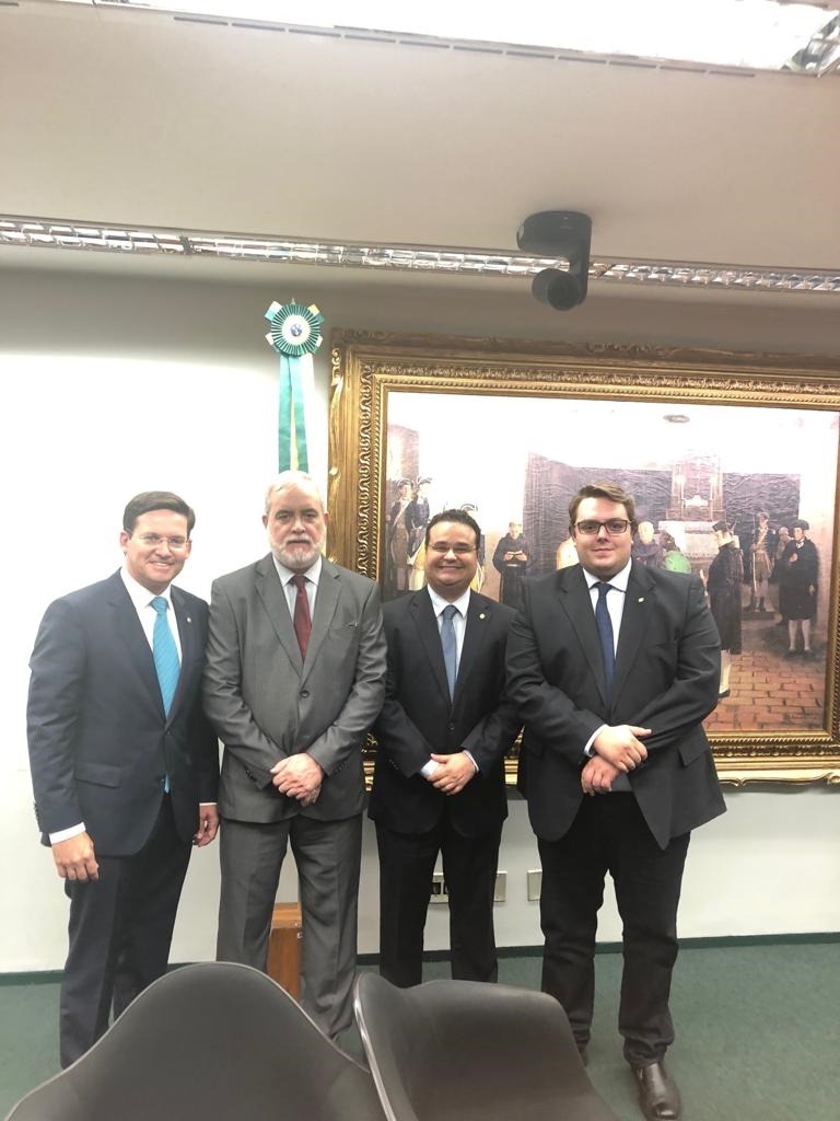 O jurista sul-mato-grossense, Heraldo Garcia Vitta (segundo, da esq. para dir.) convidado pelo deputado Fábio Trad / Foto: Assessoria PSD