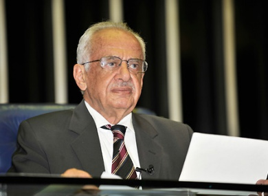 Simon elogia decisão do Supremo de julgar Ficha Limpa antes das eleições