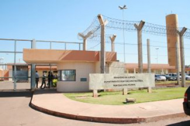 Fachada do Presídio Federal de Campo Grande.
