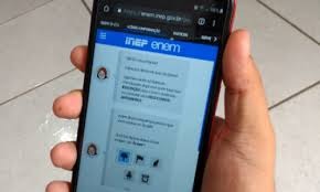 Cerca de 60% das inscrições para o exame foram feitas por celular