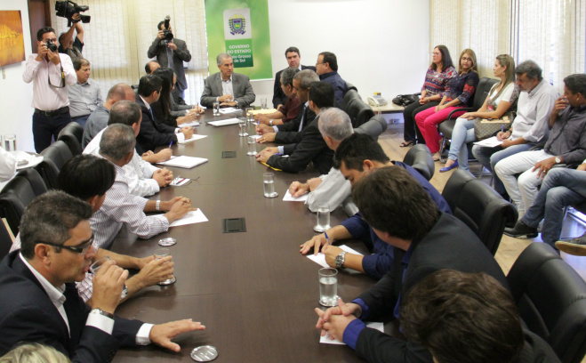 Governador reuniu prefeitos para debater as demandas locais de cada município Foto: Divulgação 