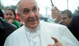 Deus não pode ser usado para justificar violência, diz o papa Francisco