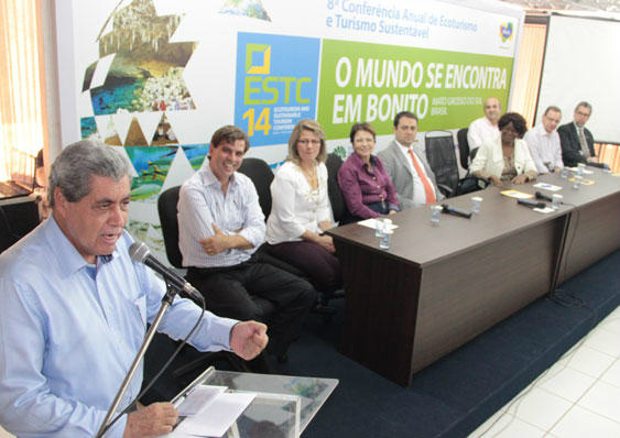 Governador e Ministro participam da abertura da 8ª Conferência de Ecoturismo