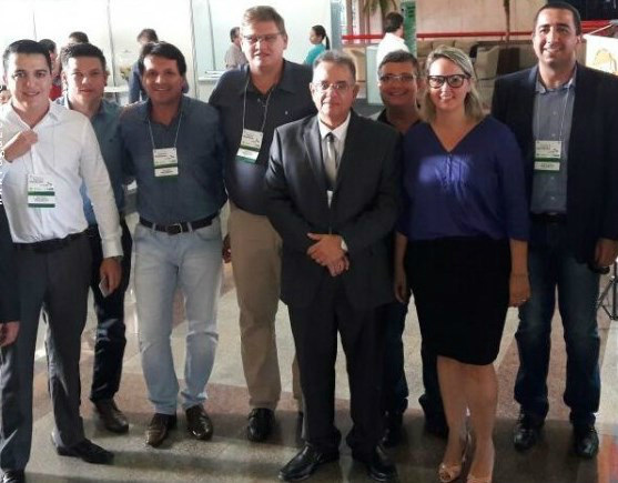 O secretário de saúde em Amambai, Sérgio Perius e a nova diretoria / Foto: Divulgação