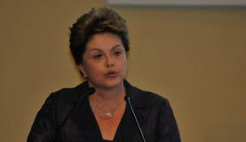 Presidenta nega sucateamento do IBGE e diz que erro será apurado