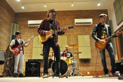 Banda Horse Society apresenta o show “2014 – The Year of Horse” no CenaSom