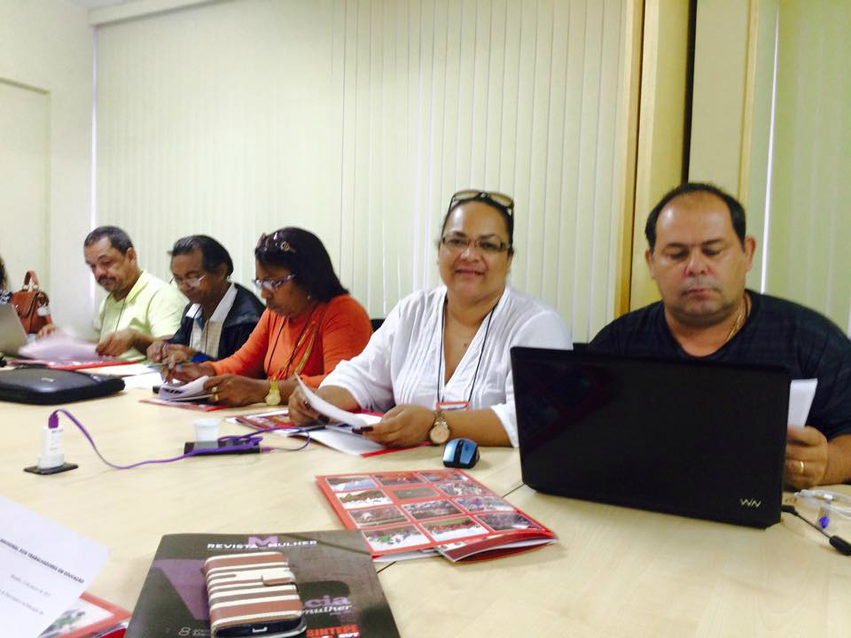 Fetems participa de reunião da Secretaria de Funcionários de Escolas da CNTE