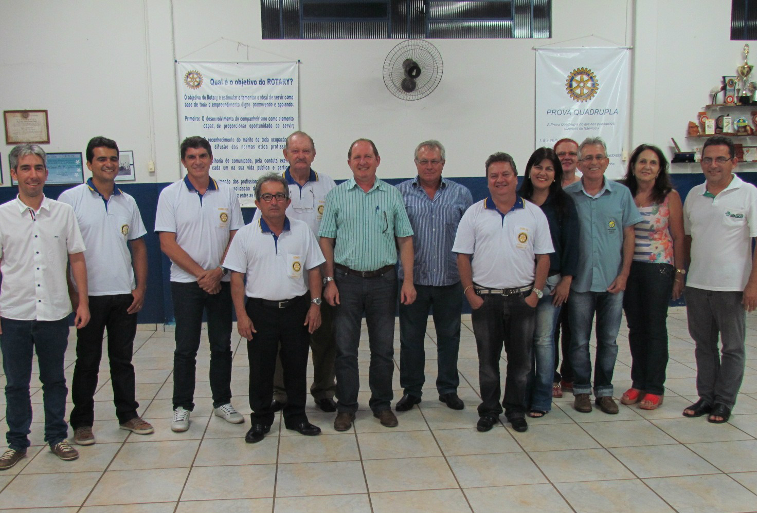 Rotarianos de Amambai destacam 110 anos de Rotary International Rotarianos presentes na reunião que abordou o aniversário da instituição.