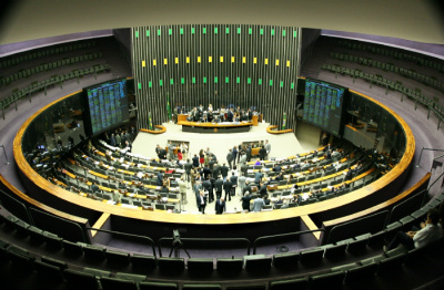 Câmara aprova e vai à sanção projeto que criminaliza venda de bebidas a menores Plenário da Câmara dos Deputados Federais, em BrasíliaFoto: Divulgação
