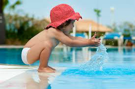 Especialistas dão dicas para evitar afogamentos de crianças no verão